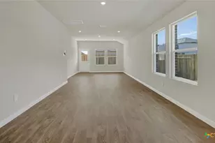 105 Morning Side Grv, San Marcos, TX 78666 - Photo 9