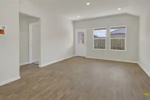 105 Morning Side Grv, San Marcos, TX 78666 - Photo 11