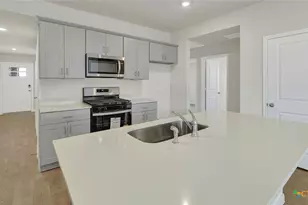 105 Morning Side Grv, San Marcos, TX 78666 - Photo 5