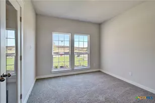 2518 White Daisy Hl, Converse, TX 78109 - Photo 3