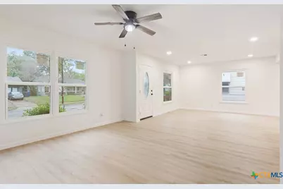 1029 N 45th Street, Waco, TX 76710 - Photo 7