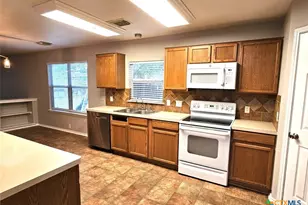 1715 Mountain Brook, Schertz, TX 78154 - Photo 13