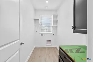 3129 Coral Way, Seguin, TX 78155 - Photo 7