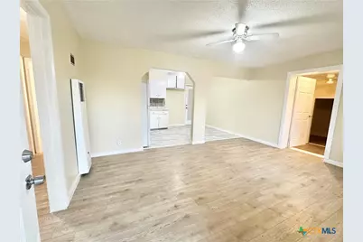 104 E Fowler Avenue, Killeen, TX 76541 - Photo 5