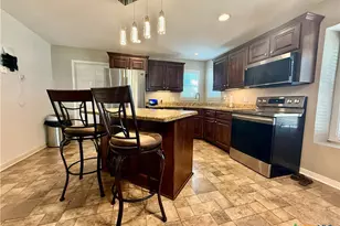 1922 Shofner Dr, Port Lavaca, TX 77979 - Photo 5