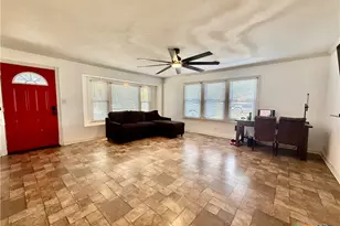 1922 Shofner Dr, Port Lavaca, TX 77979 - Photo 7