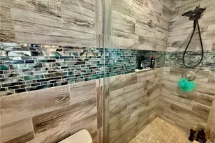 1922 Shofner Dr, Port Lavaca, TX 77979 - Photo 9