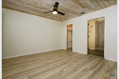 625 Creek Drive, New Braunfels, TX 78130 - Photo 17