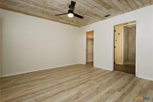 625 Creek Dr, New Braunfels, TX 78130 - Photo 17