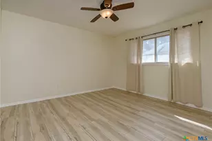 625 Creek Dr, New Braunfels, TX 78130 - Photo 21