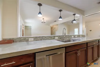 625 Creek Drive, New Braunfels, TX 78130 - Photo 15