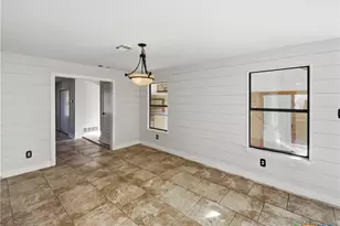 2301 Gloria Cir, Copperas Cove, TX 76522 - Photo 3