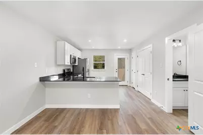 909 S Martin Luther King Jr Lane #B, Temple, TX 76504 - Photo 7