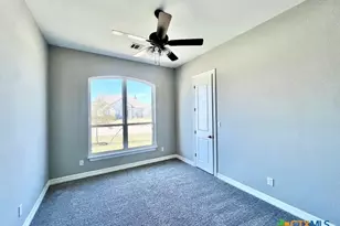 401 Willow Dr, Troy, TX 76579 - Photo 13