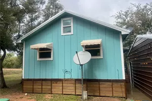 185 Yaupon, Sheridan, TX 77475 - Photo 3