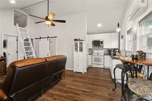 185 Yaupon, Sheridan, TX 77475 - Photo 5