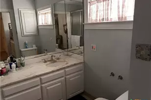 1014 N Hunt St, Cuero, TX 77954 - Photo 33