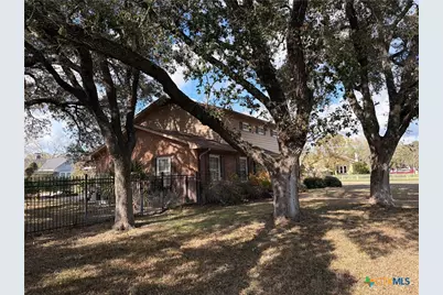 1014 N Hunt Street, Cuero, TX 77954 - Photo 5