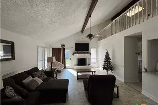 205 Magdalena Dr, Victoria, TX 77904 - Photo 3