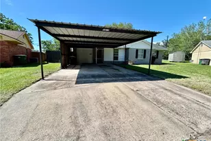 1612 Alamo Dr, Victoria, TX 77901 - Photo 3