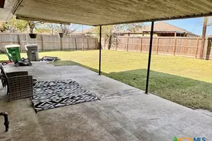 1612 Alamo Dr, Victoria, TX 77901 - Photo 13