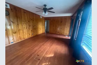 2302 E Mistletoe Avenue, Victoria, TX 77901 - Photo 7