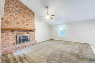 111 Oldtowne Rd, Seguin, TX 78155 - Photo 5