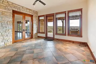 1250 Rocky Hollow Dr, Burnet, TX 78611 - Photo 25