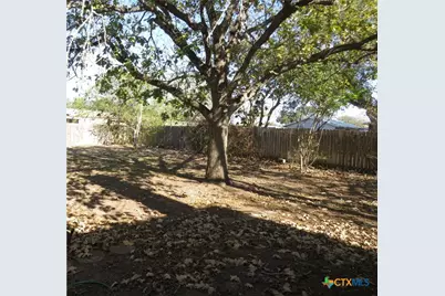 342 W Oak Street, Goliad, TX 77963 - Photo 35