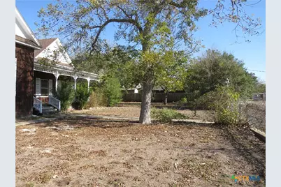 342 W Oak Street, Goliad, TX 77963 - Photo 33