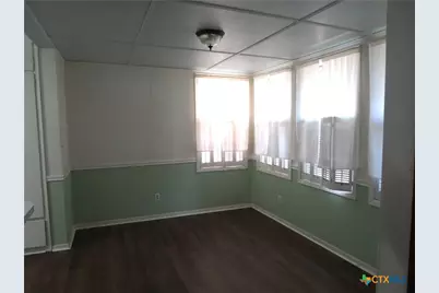 342 W Oak Street, Goliad, TX 77963 - Photo 25