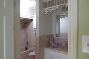 342 W Oak St, Goliad, TX 77963 - Photo 11