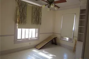342 W Oak St, Goliad, TX 77963 - Photo 17