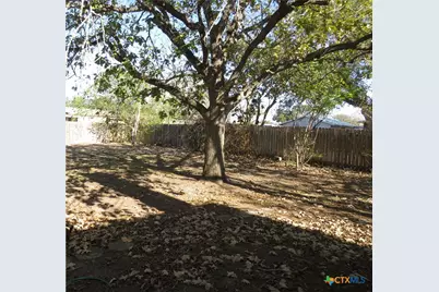 342 W Oak Street, Goliad, TX 77963 - Photo 35