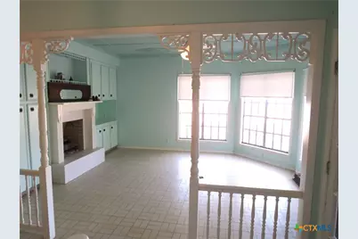 342 W Oak Street, Goliad, TX 77963 - Photo 5