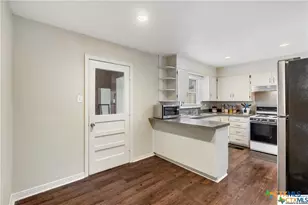 1902 S 9th St, Temple, TX 76504 - Photo 13