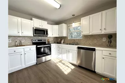 123 Poolside Drive, Canyon Lake, TX 78133 - Photo 3