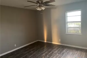 709 Pheasant Dr, Victoria, TX 77905 - Photo 13