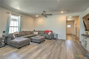 1924 Hayes St, Temple, TX 76502 - Photo 7