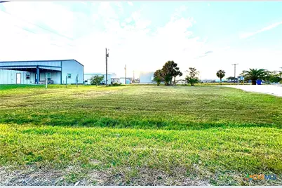 202 S 5th Street, Port O'Connor, TX 77982 - Photo 5