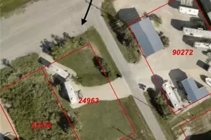 202 S 5th St, Port O'Connor, TX 77982 - Photo 1