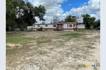 722 School Street, Kenedy, TX 78119 - Photo 1