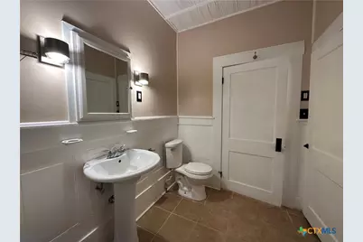 420 W San Antonio Street, San Marcos, TX 78666 - Photo 5