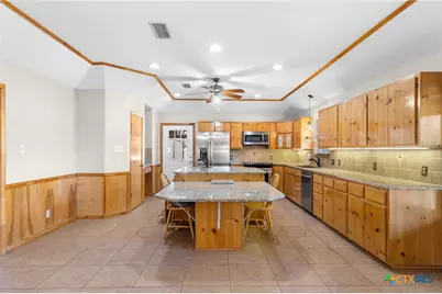 1336 S Fm 1174, Bertram, TX 78605 - Photo 9