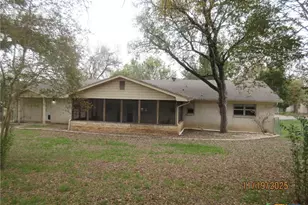 606 E 12th Ave, Belton, TX 76513 - Photo 19