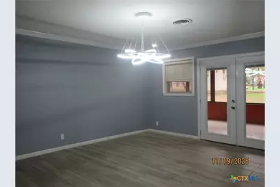 606 E 12th Avenue, Belton, TX 76513 - Photo 5