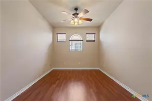 1005 Fort Davis St, Georgetown, TX 78633 - Photo 9