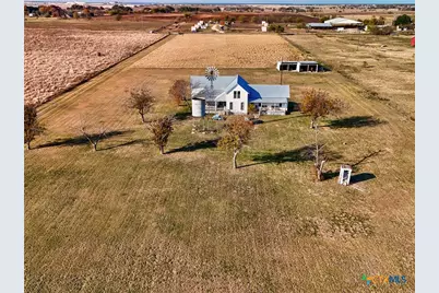 1165 County Road 238, Georgetown, TX 78633 - Photo 11