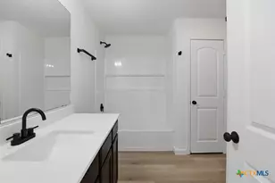 4001 Cressler Ln, Jarrell, TX 76537 - Photo 17