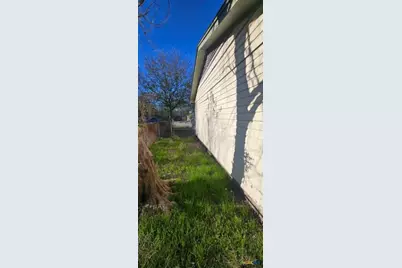 12 Sunset Drive, Lampasas, TX 76550 - Photo 9